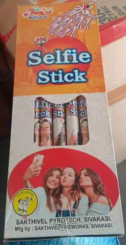 Iniya's Selfi Stick