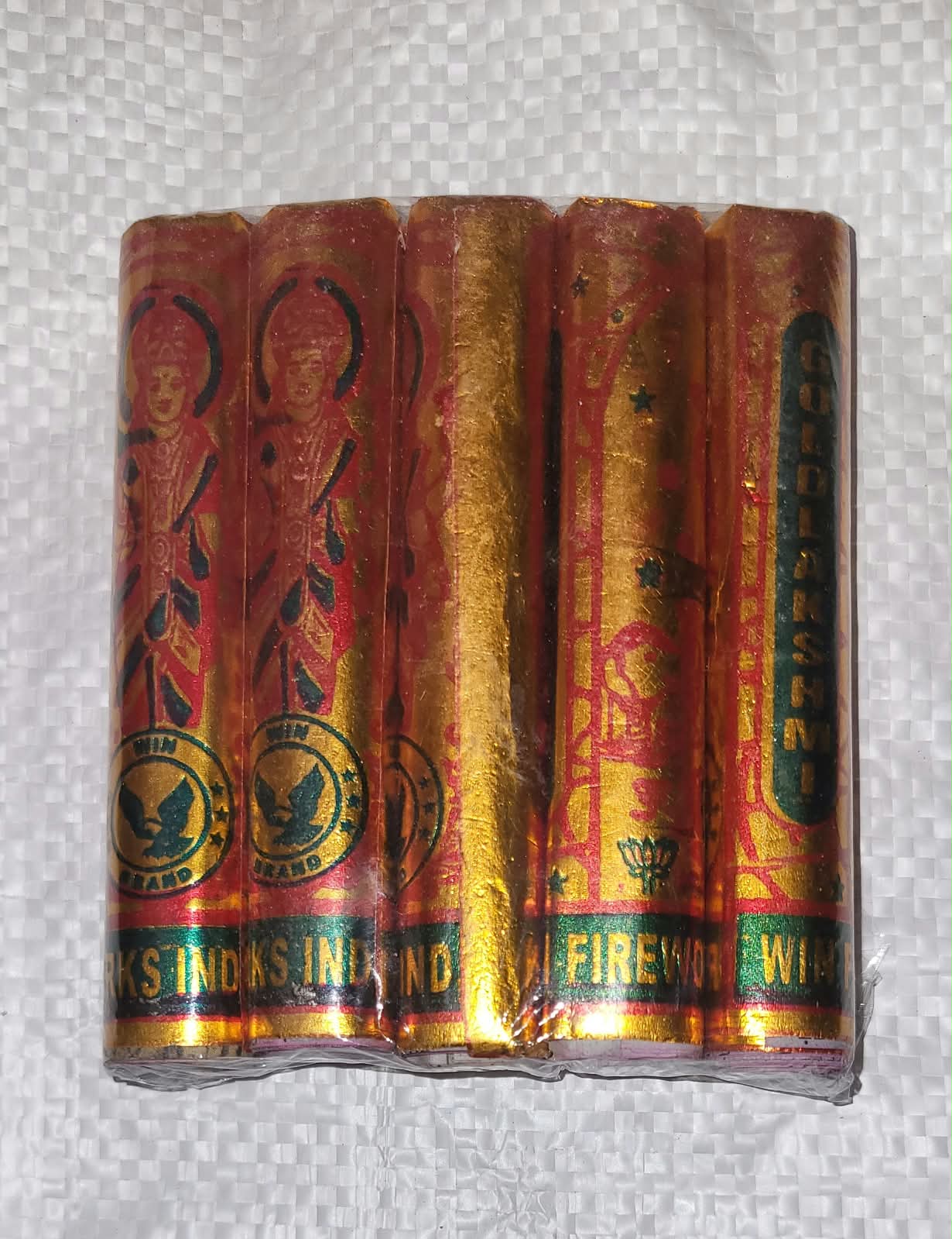 4′ Gold Lakshmi
